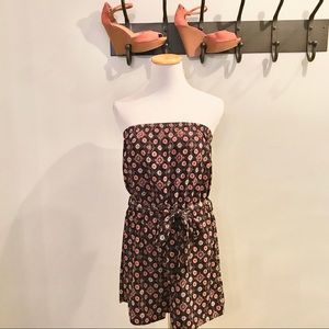 NWOT Romeo + Juliet Couture Strapless Romper | SzM